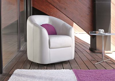 Modernūs minkšti svetainės baldai krėsliukas Coco 5