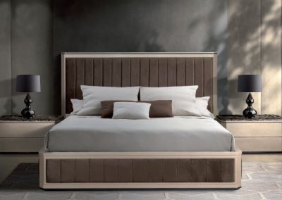 Modenios klasikos miegamojo baldai Emerald 15