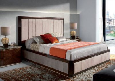 Modenios klasikos miegamojo baldai Emerald 8