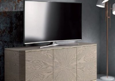 Modenios klasikos svetainės baldai TV modulis Emerald 5