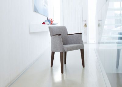 Modernios klasikos krėsliukas Betty 4