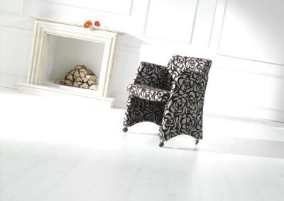 Modernios klasikos krėsliukas Tomy 2