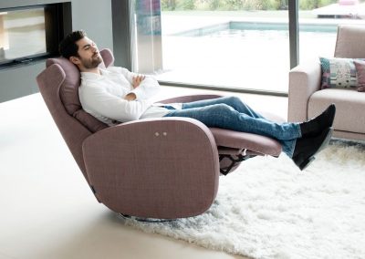 Modernus krėsliukas Kim 11