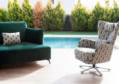 Modernus krėsliukas Kylian 28