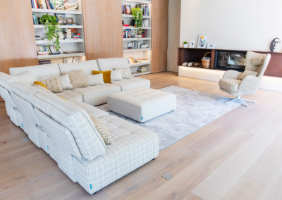 Modernūs minkšti svetainės baldai sofa Arianne Love 30