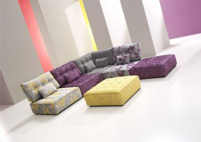 Modernūs minkšti svetainės baldai sofa Arianne Love 90