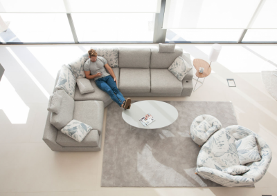 Modernūs minkšti svetainės baldai sofa Calessi 24