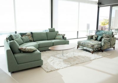 Modernūs minkšti svetainės baldai sofa Calessi 6