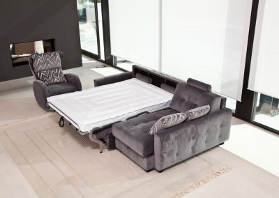 Modernūs minkšti svetainės baldai sofa lova Bolero 31