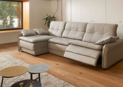 Modernūs minkšti svetainės baldai sofa Hadria 1