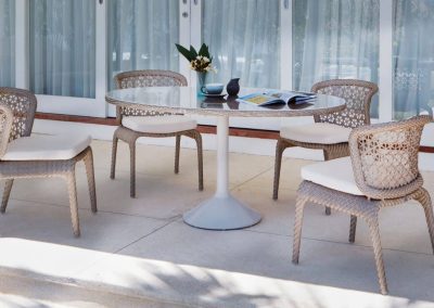Modernios klasikos lauko baldai valgomojo stalas kėdė Journey 31