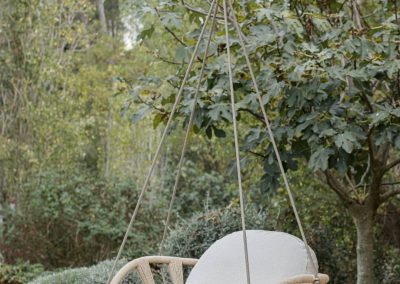 Modernios klasikos laukos baldai pakabinamas krėsliukas Krabi 12