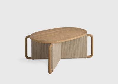 Modernios klasikos lauko baldai staliukas Desire