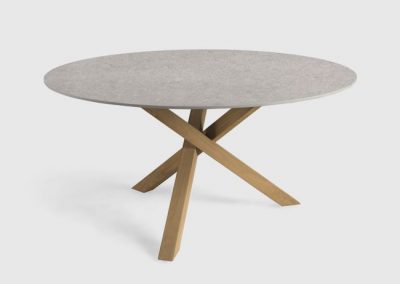 Modernios klasikos lauko baldai valgomojo stalas Ivana